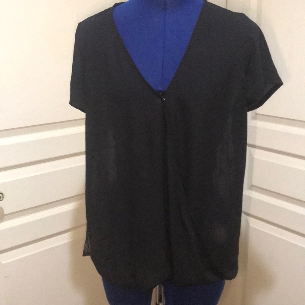 Forever 21 black Rayon Top w/Black Lace back Sz L